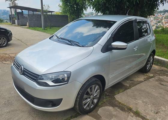 VOLKSWAGEN FOX 1.6 MI 8V FLEX 4P MANUAL